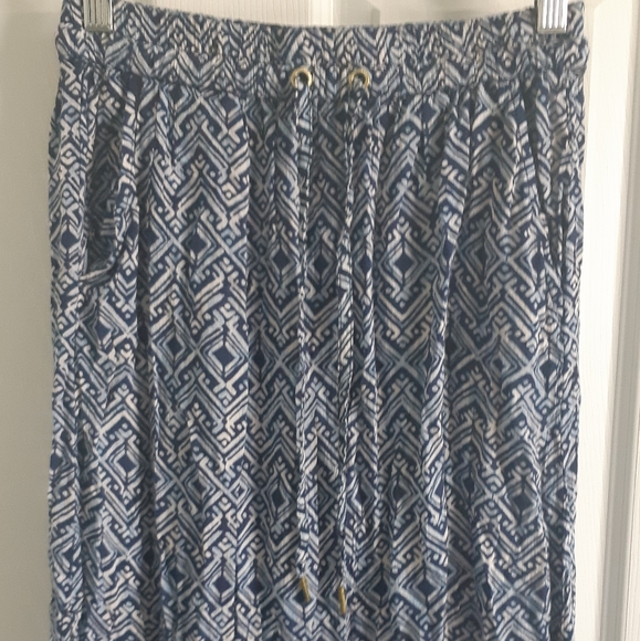 H&M long skirt - Picture 2 of 3